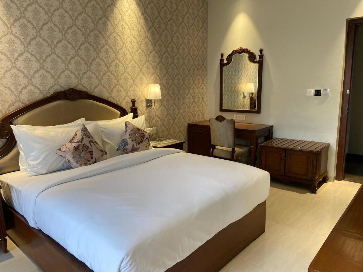 Hotel Grand Victoria The Fern & Spa, - Mahabaleshwar 5*