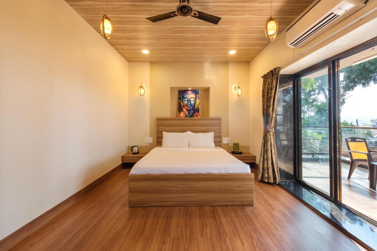 Villa Saffronstays Casa Tranquil, - Pet-friendly Veg Only Pool
