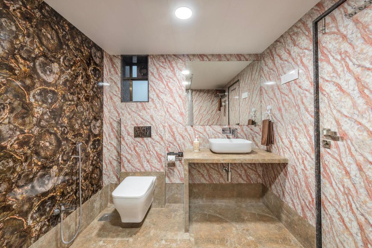 Saffronstays Casa Tranquil, - Pet-friendly Veg Only Pool Villa Panchgani