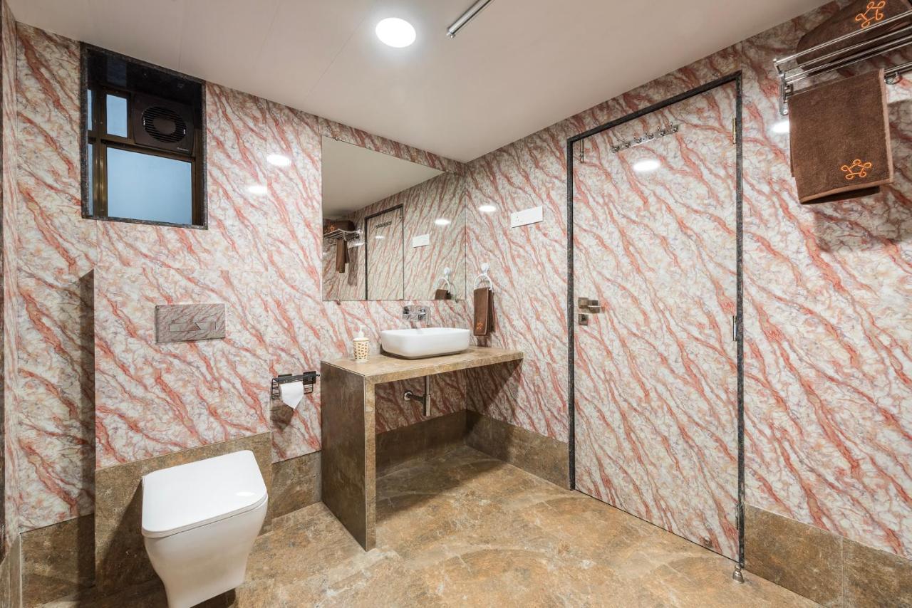Saffronstays Casa Tranquil, - Pet-friendly Veg Only Pool Villa *