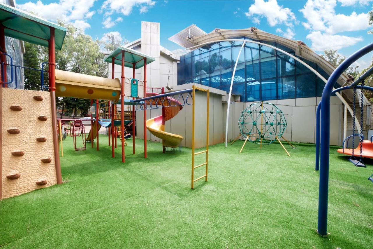 Summer Plaza