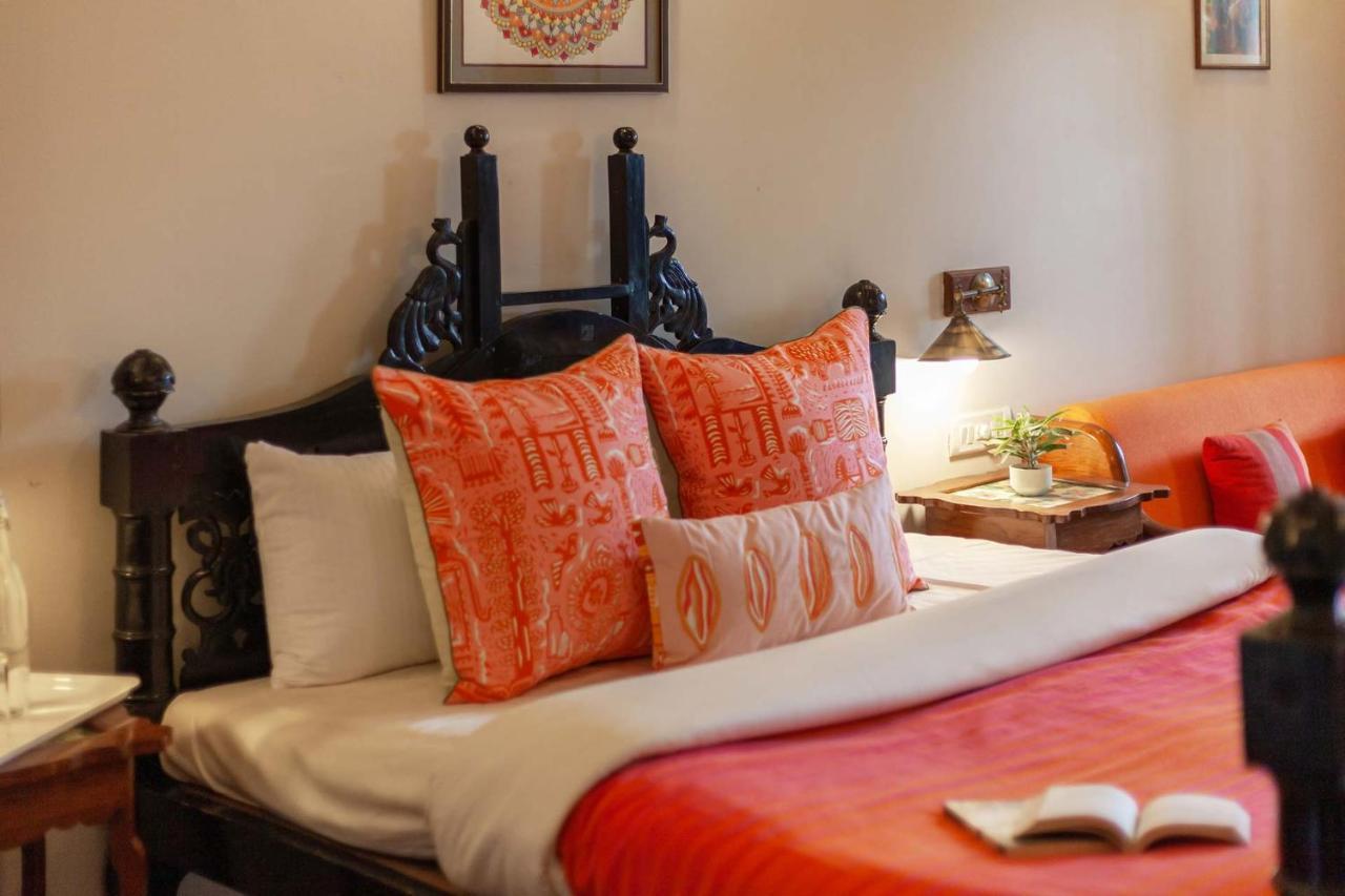 Mountain's Edge By Stayvista: Chic Mountain-view Panchgani