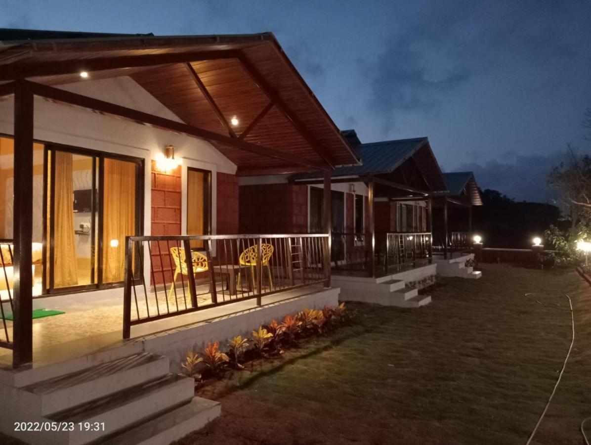 Royal Stone Hotel