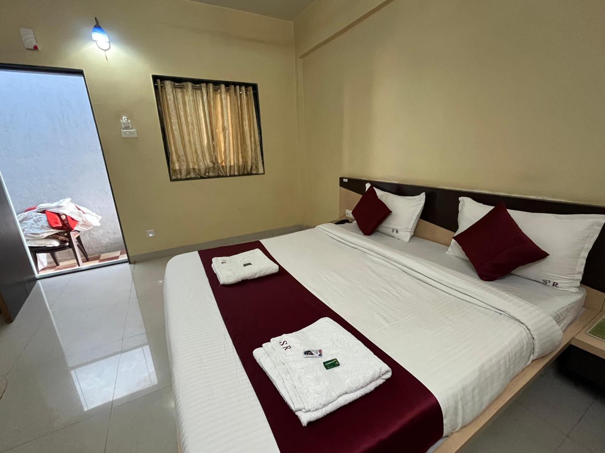 Hotel S2 Residency