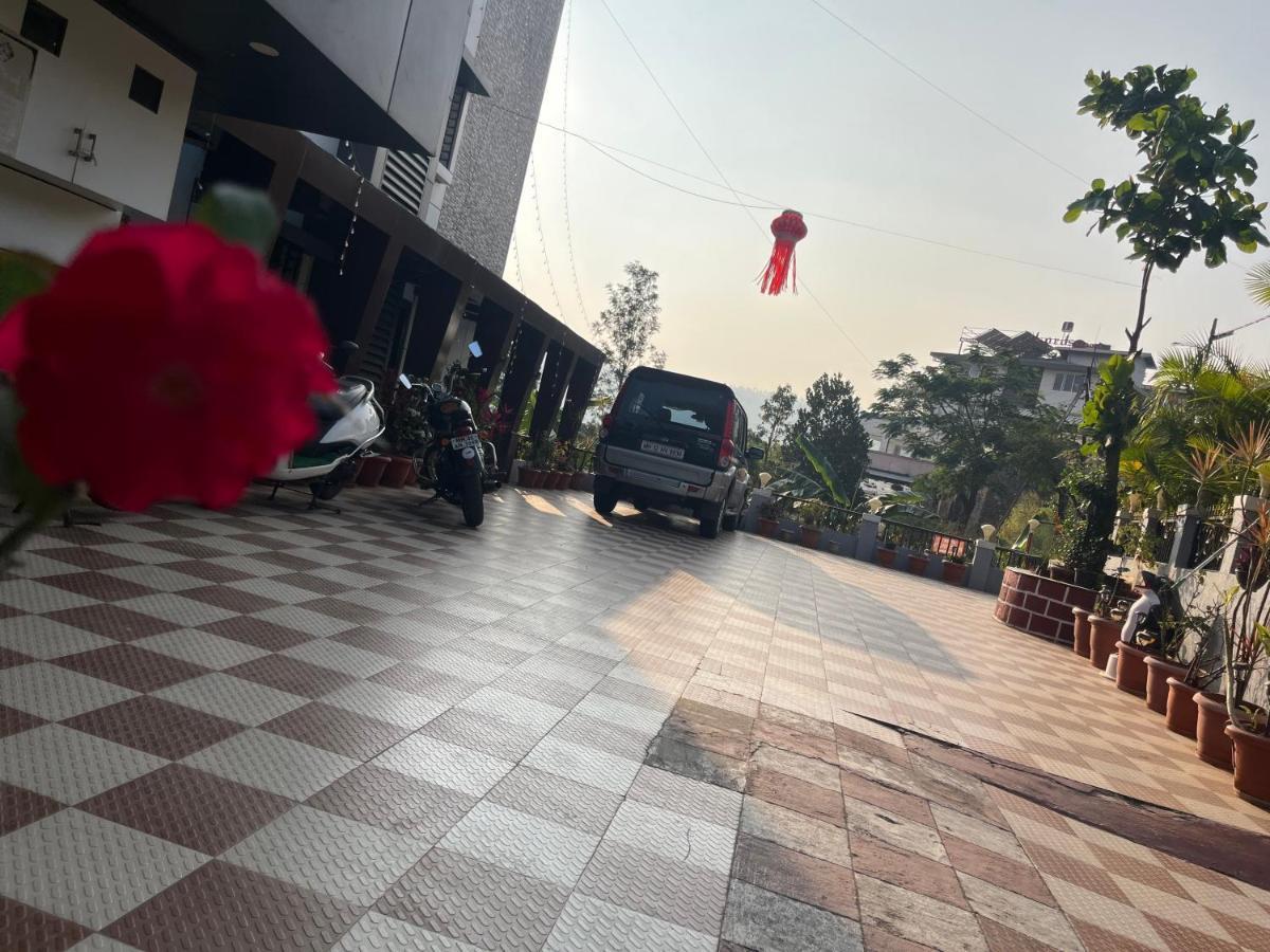 S2 Residency 2* Panchgani