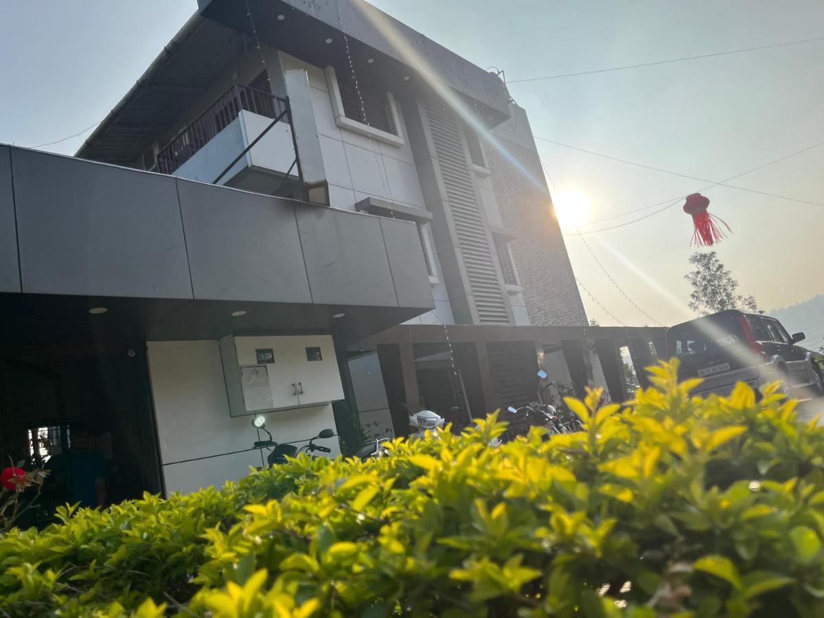 S2 Residency 2* Panchgani