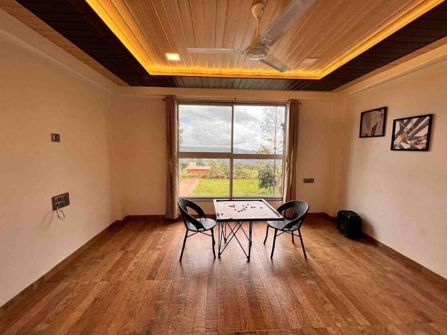 Villa West Valley Casa East