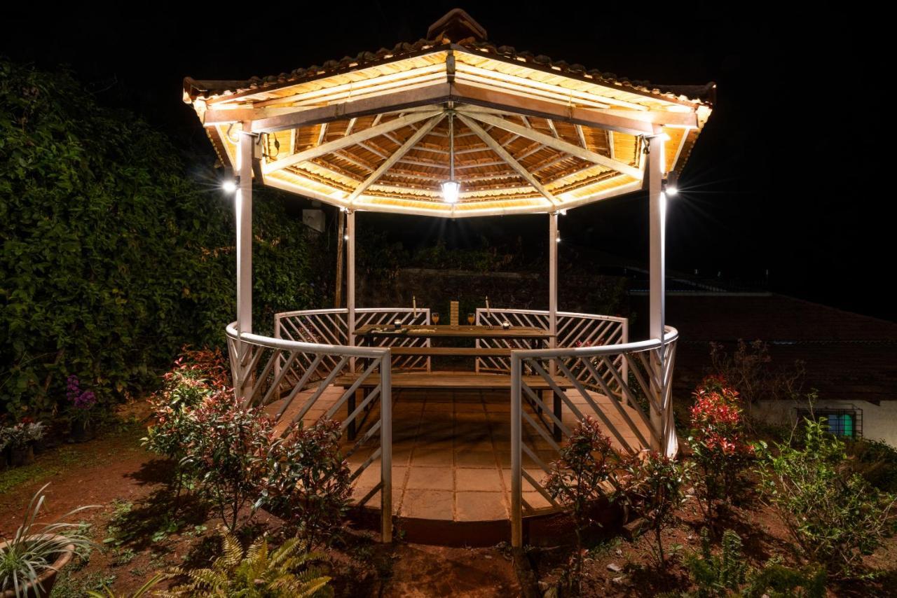 Homestay Courtyard By Hill Staytion