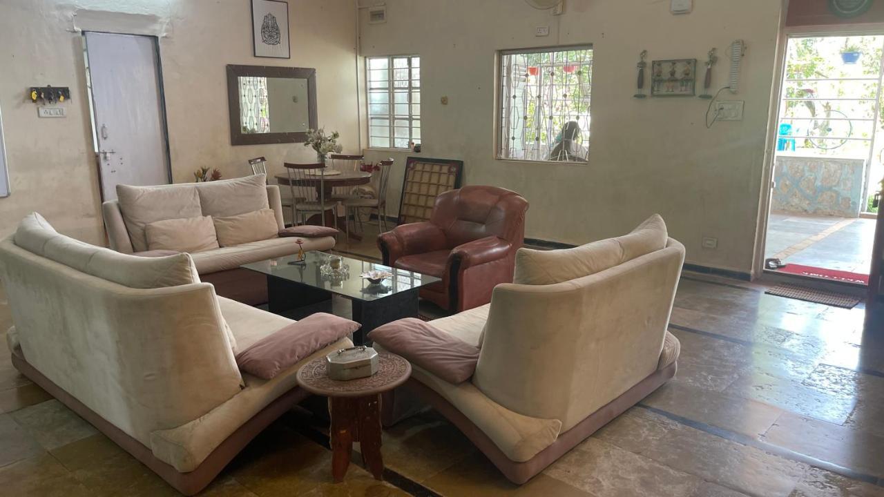 Tabletop Balcony - Valley View With Massive Hall * Panchgani