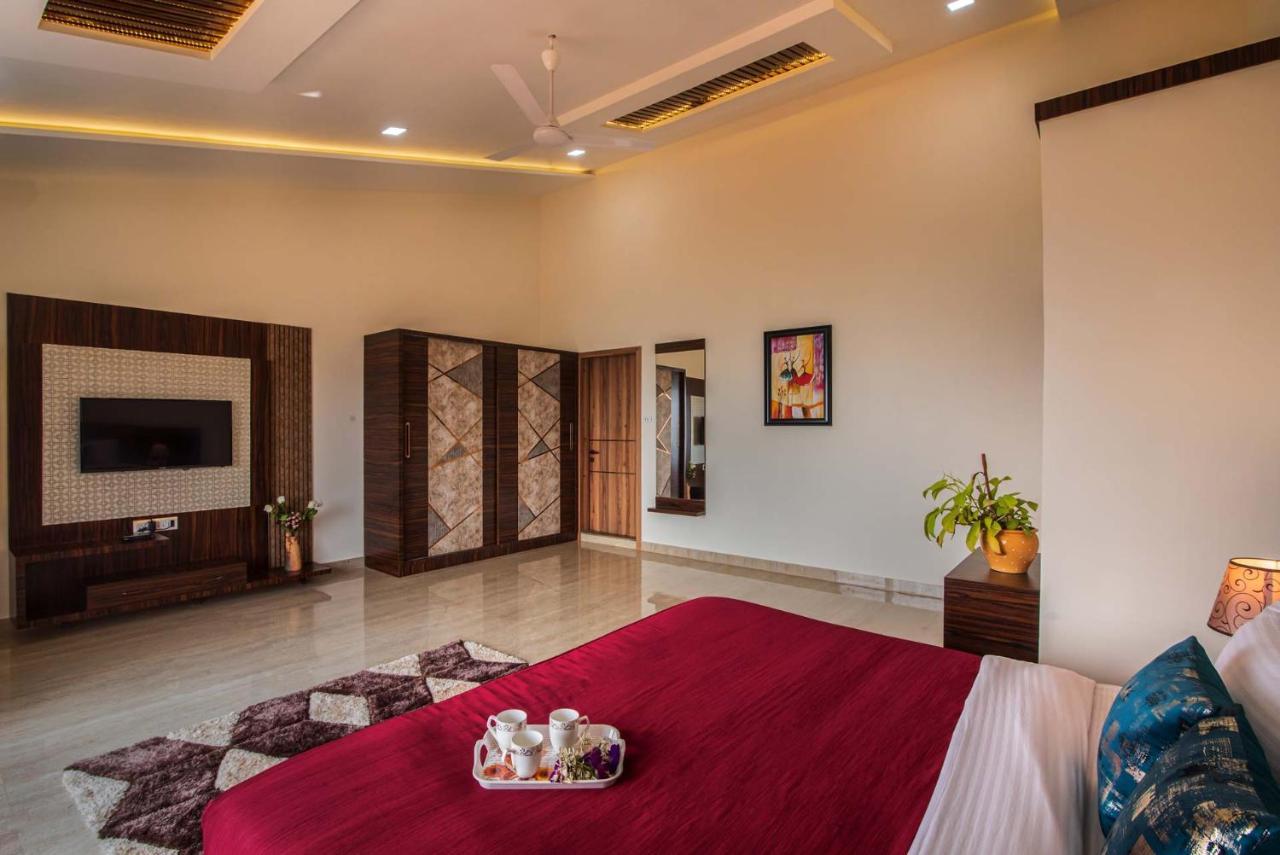 Stayvista's Skyline - Mountain-view With Swimming Pool And Terrace *