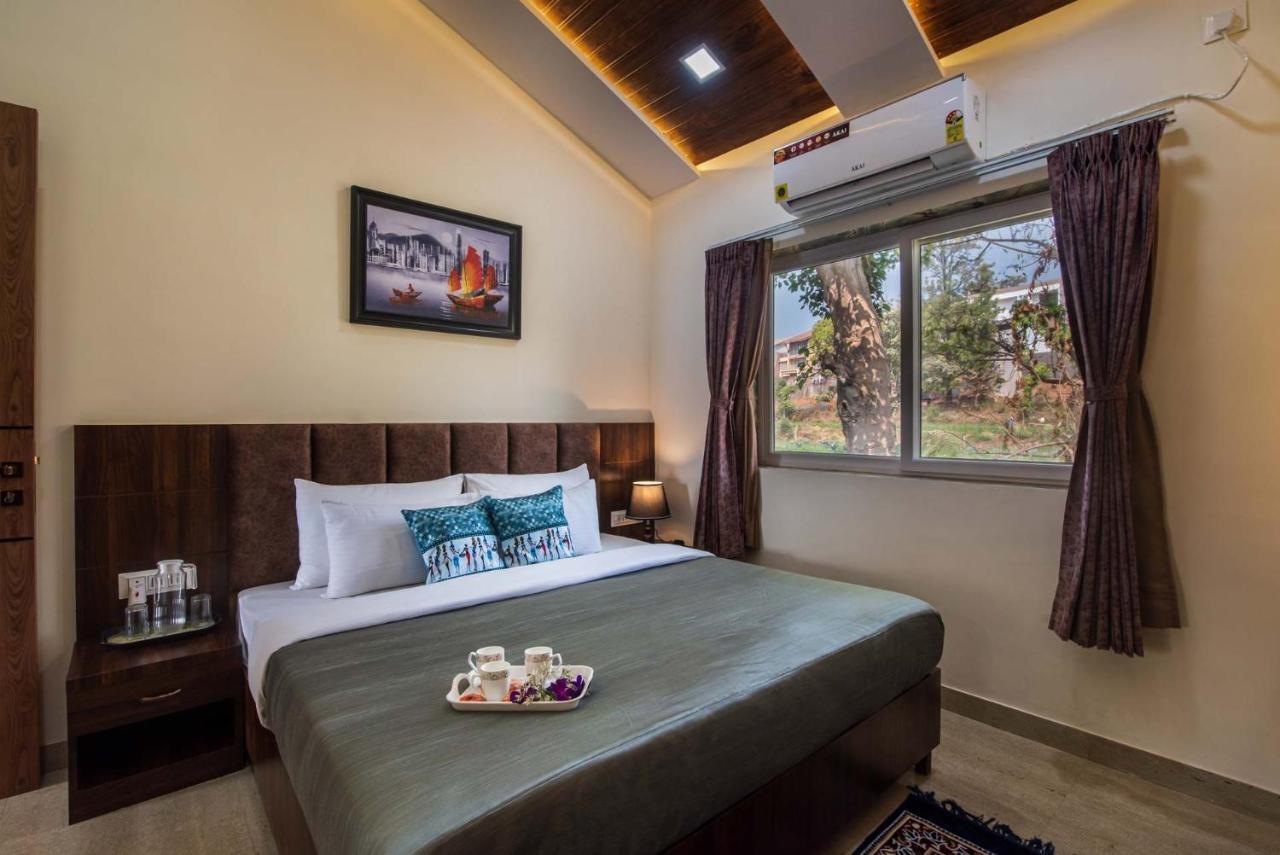 Villa Stayvista's Skyline - Mountain-view With Swimming Pool And Terrace