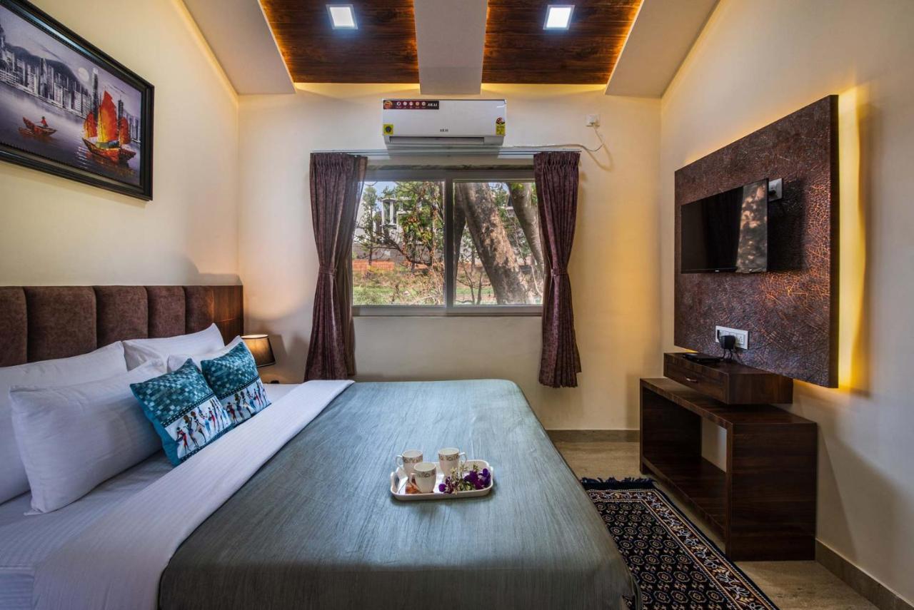 Stayvista's Skyline - Mountain-view With Swimming Pool And Terrace Villa