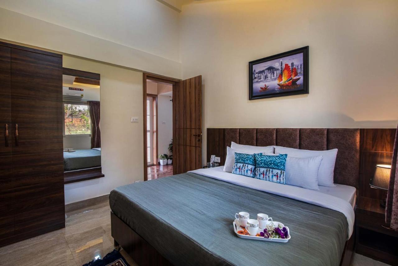 Villa Stayvista's Skyline - Mountain-view With Swimming Pool And Terrace