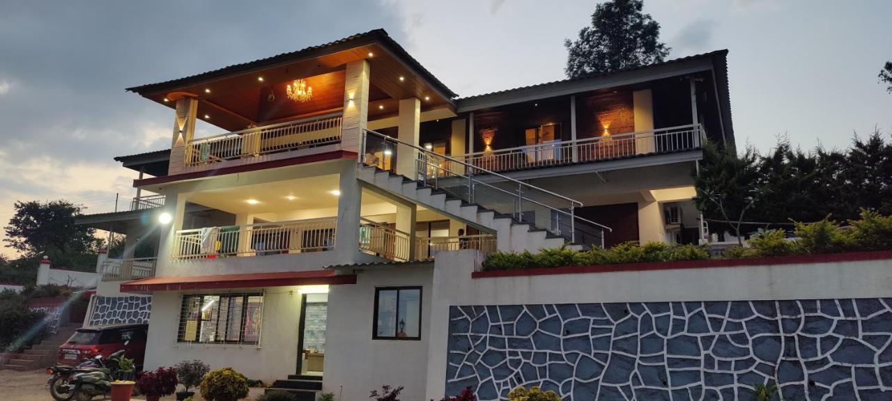 Silver Petal Hotel 3*