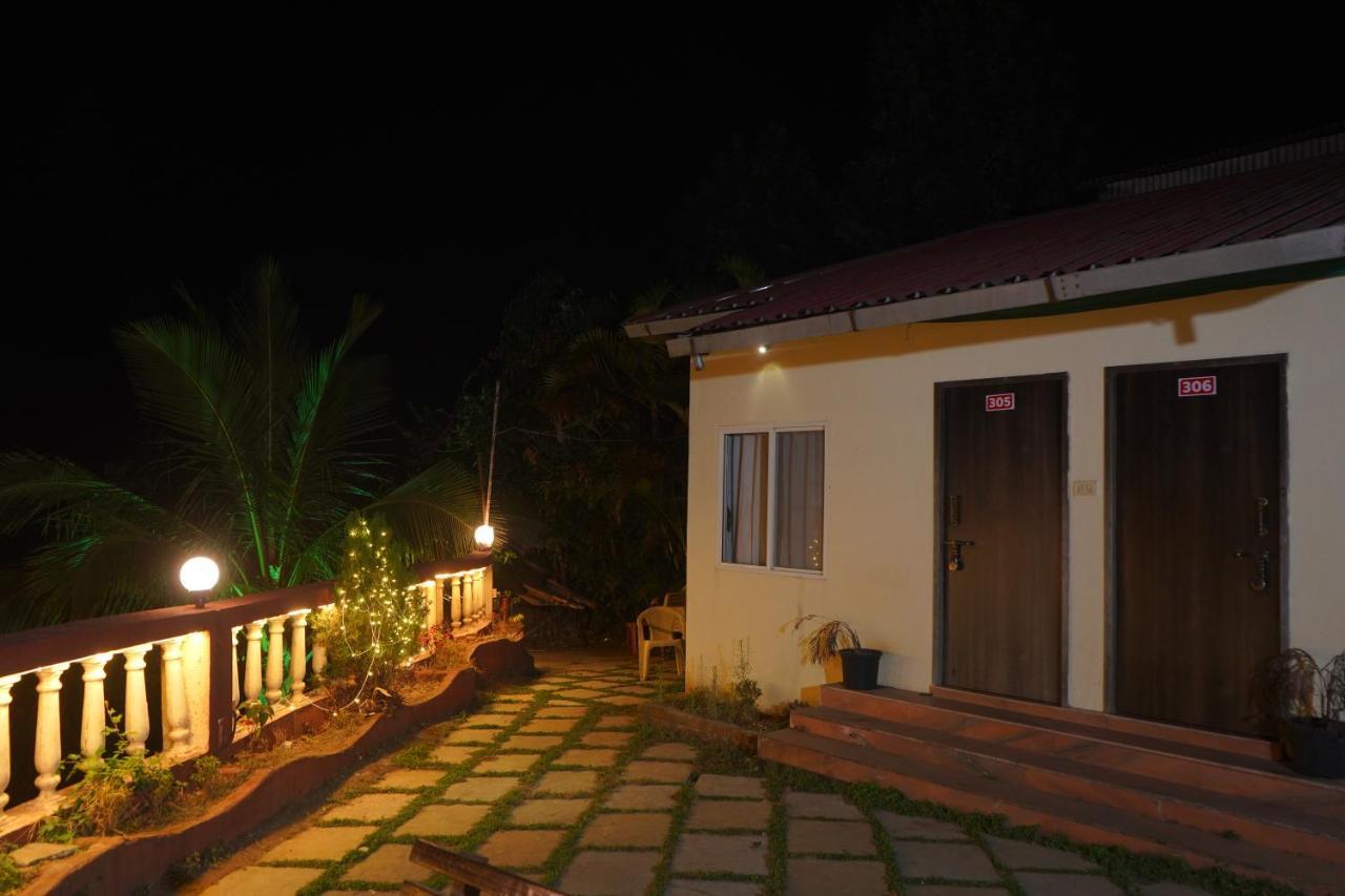 Hotel Sharayu Holidays Valley View *