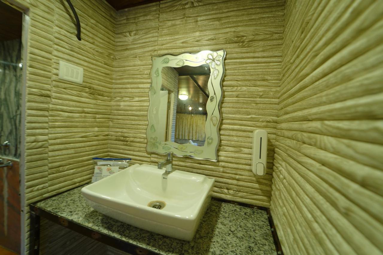 Hotel Sharayu Holidays Valley View