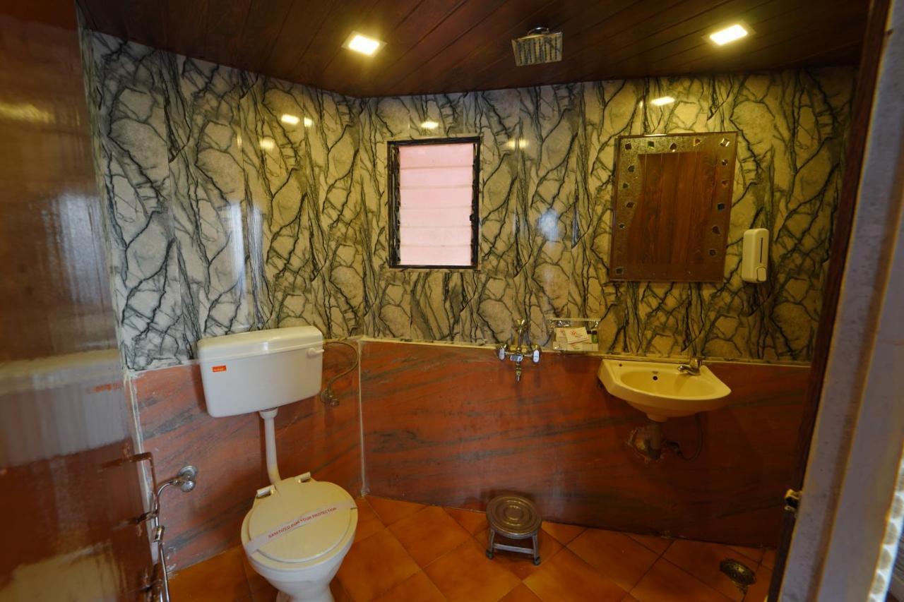 Hotel Sharayu Holidays Valley View *