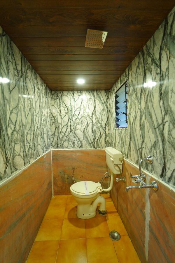 Sharayu Holidays Valley View *