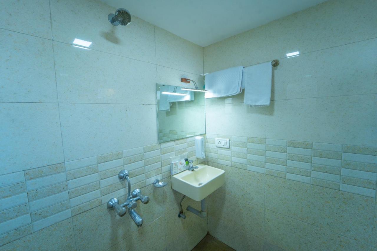 Sharayu Holidays Valley View Hotel