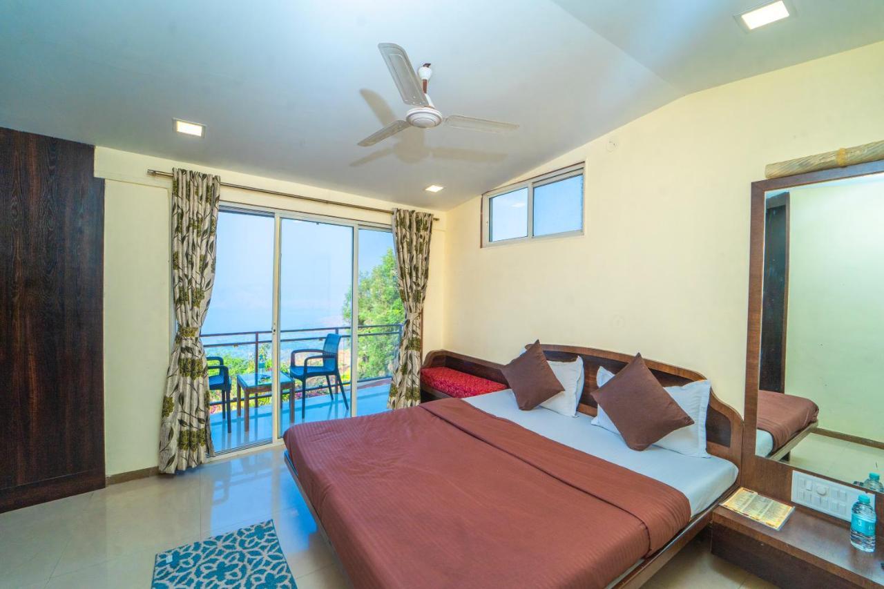 Sharayu Holidays Valley View Hotel *