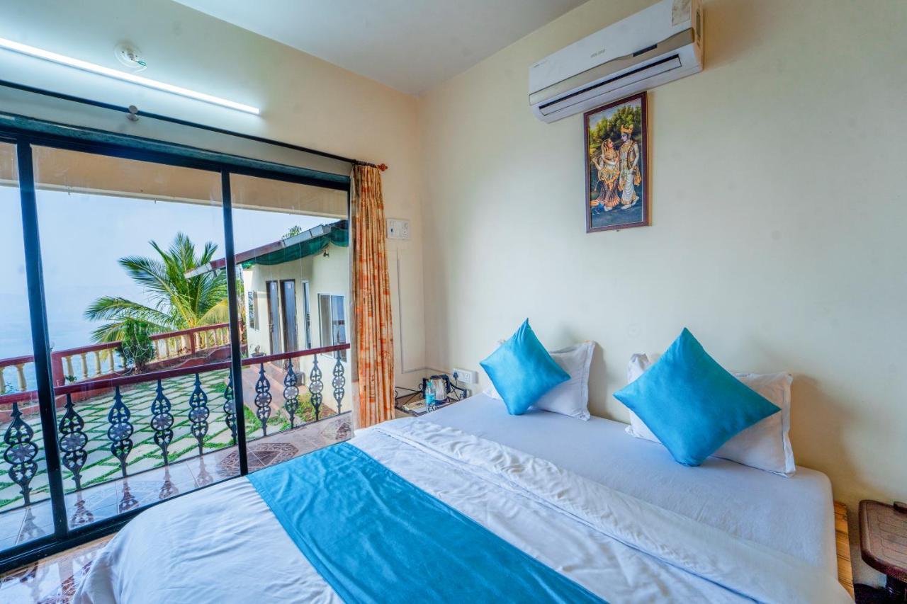 Sharayu Holidays Valley View Hotel *