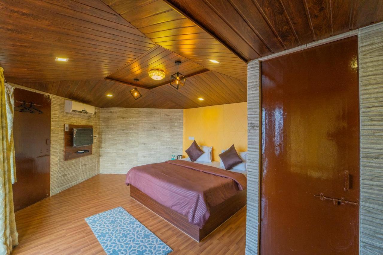 Sharayu Holidays Valley View Hotel *