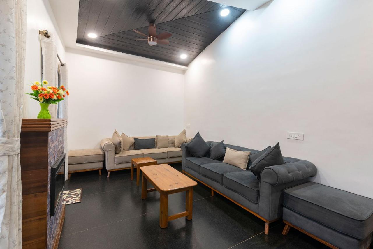 Chimney Cottage: Scenic Retreat With Plunge Pool, Jacuzzi, And Theatre Villa *