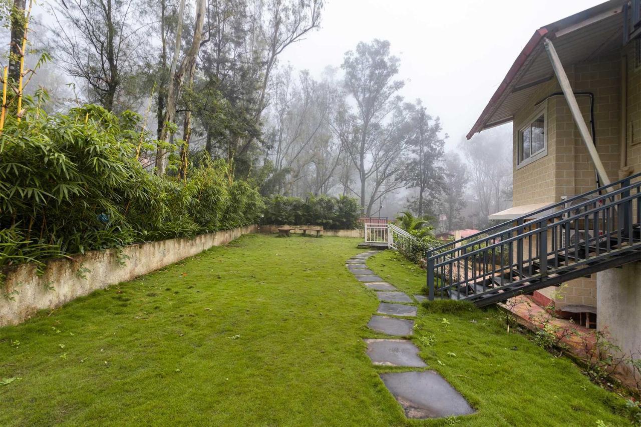 Villa Chimney Cottage: Scenic Retreat With Plunge Pool, Jacuzzi, And Theatre