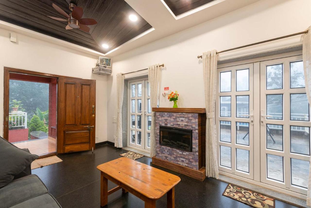 Chimney Cottage: Scenic Retreat With Plunge Pool, Jacuzzi, And Theatre * Panchgani