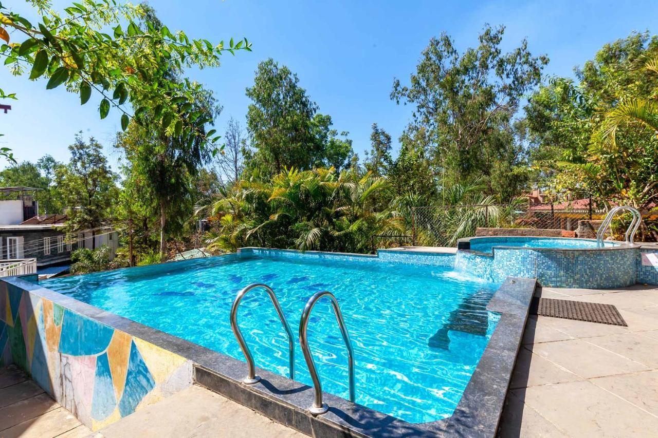 Chimney Cottage: Scenic Retreat With Plunge Pool, Jacuzzi, And Theatre Villa Panchgani