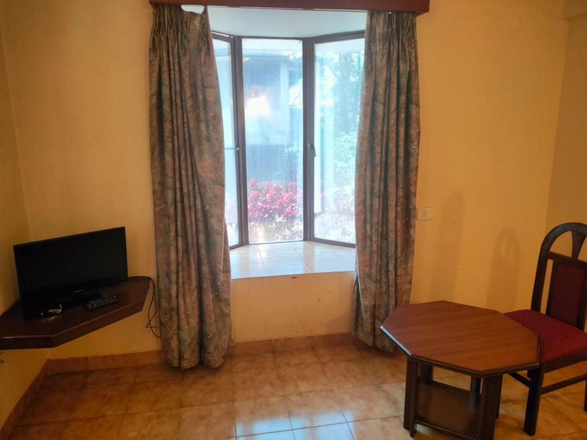 Hotel The Dhanhills - A Valley View In