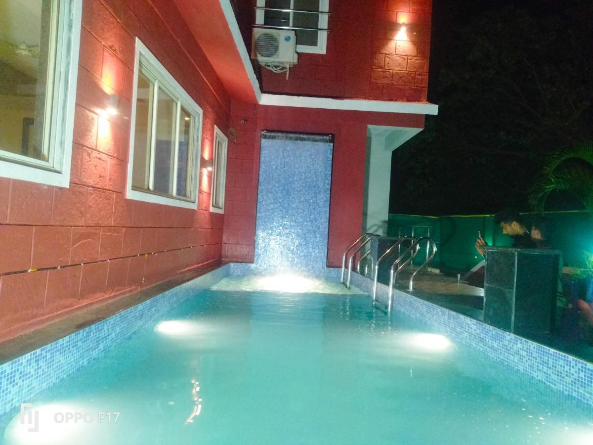 Lodge Nisarg *