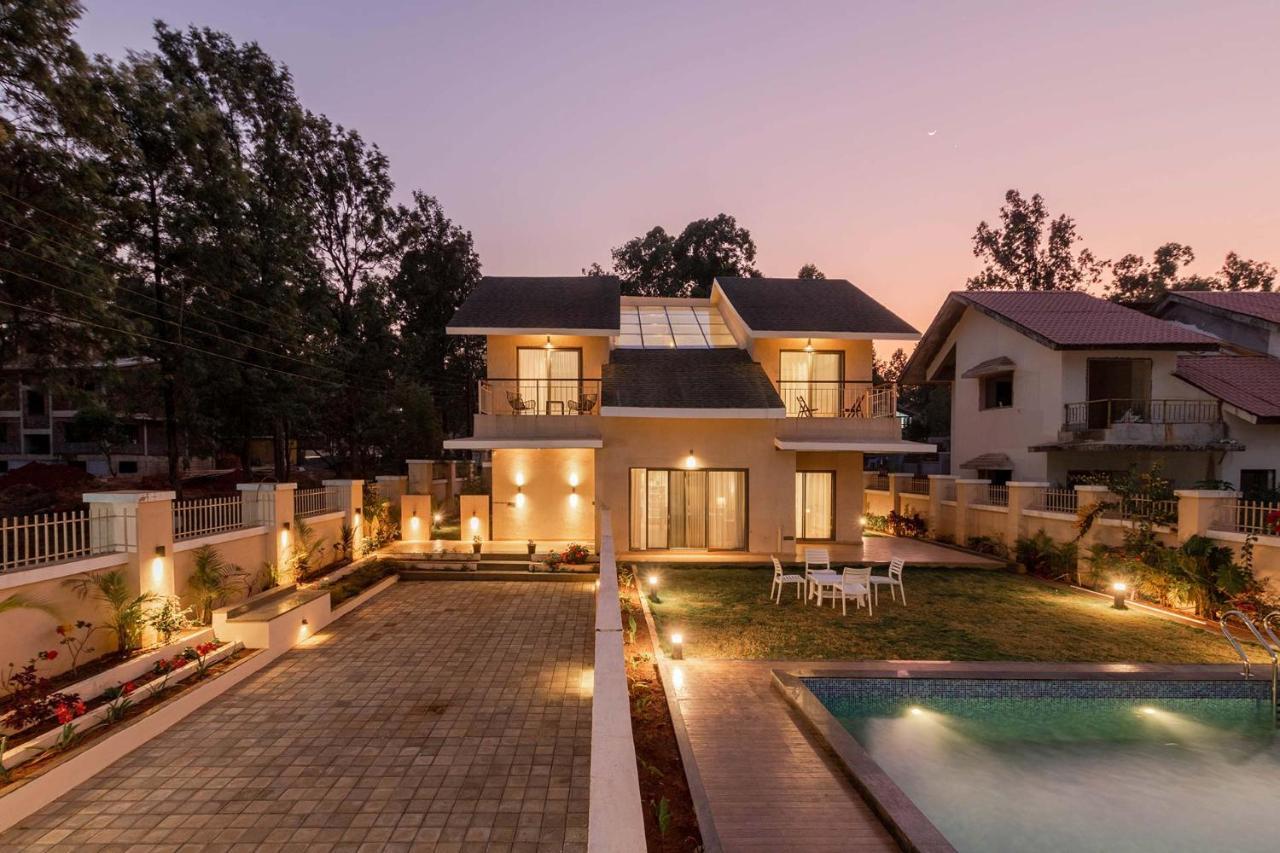 Stayvista's Enchanting Haven: Modern Retreat With Pool And Gazebo Panchgani