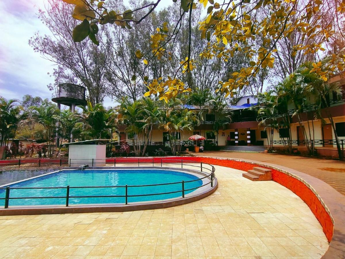 Hotel Pratham Lotus Panchgani