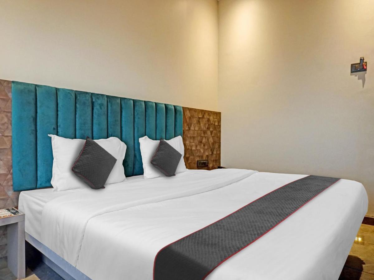 Hotel Super Oyo Townhouse 1219 3*