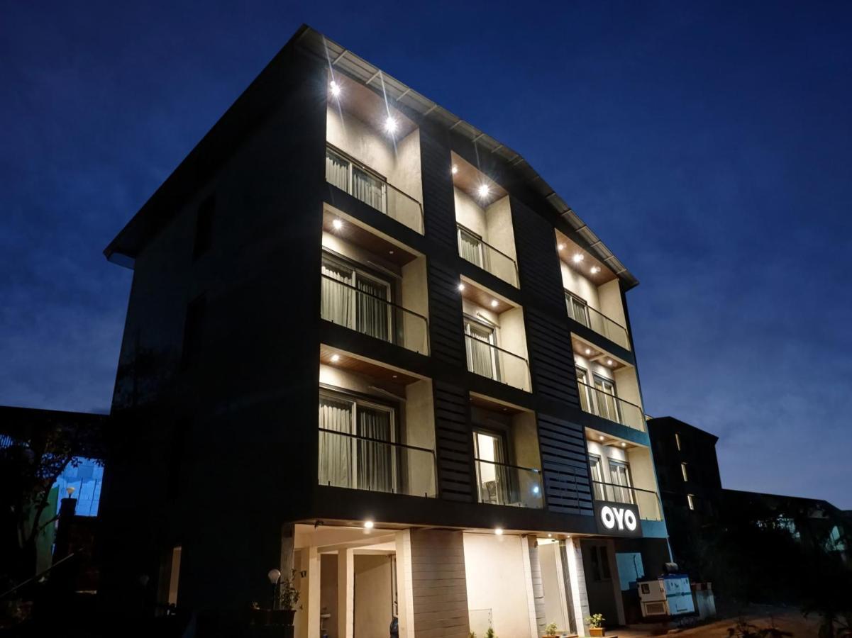 Super Oyo Townhouse 1219 Hotel