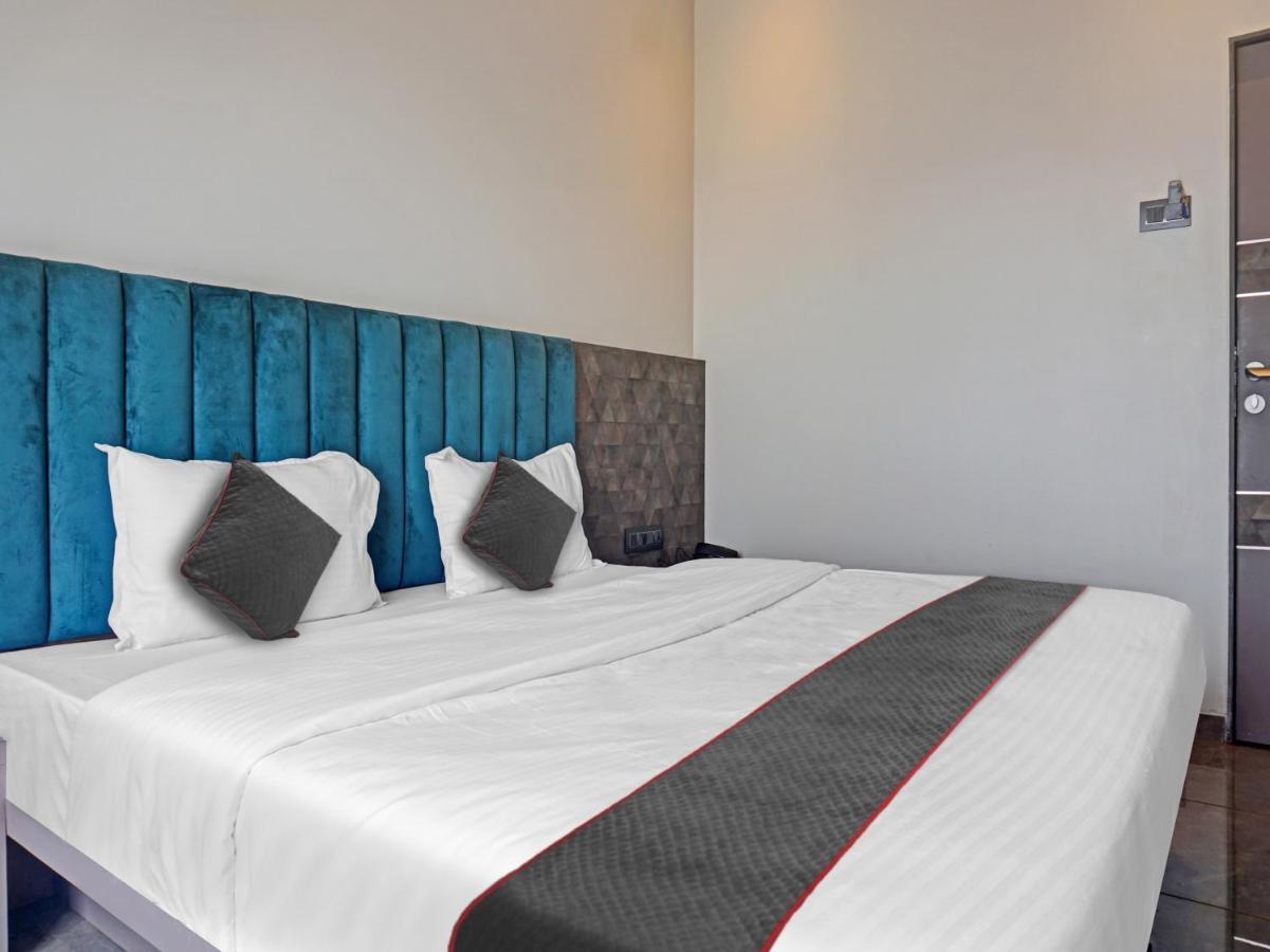 Super Oyo Townhouse 1219 Hotel