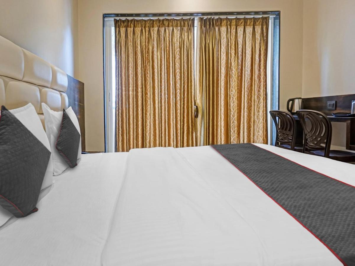 Super Oyo Townhouse 1219