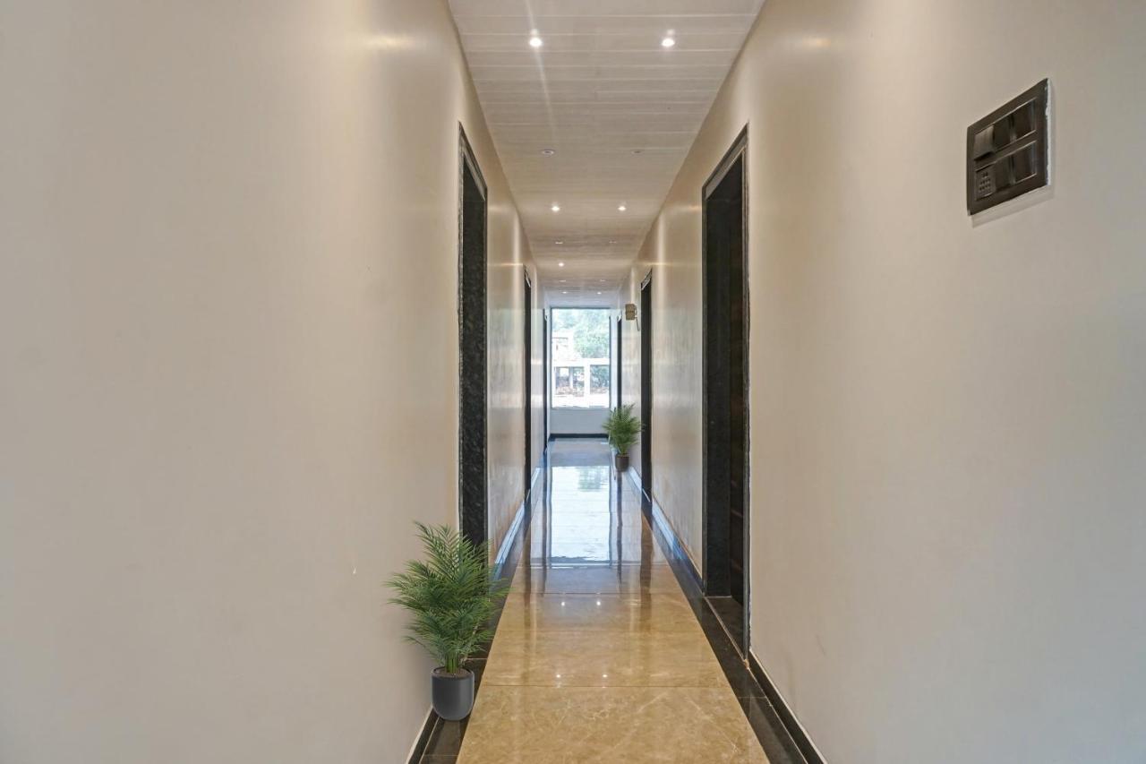 Super Oyo Townhouse 1219 Hotel 3*