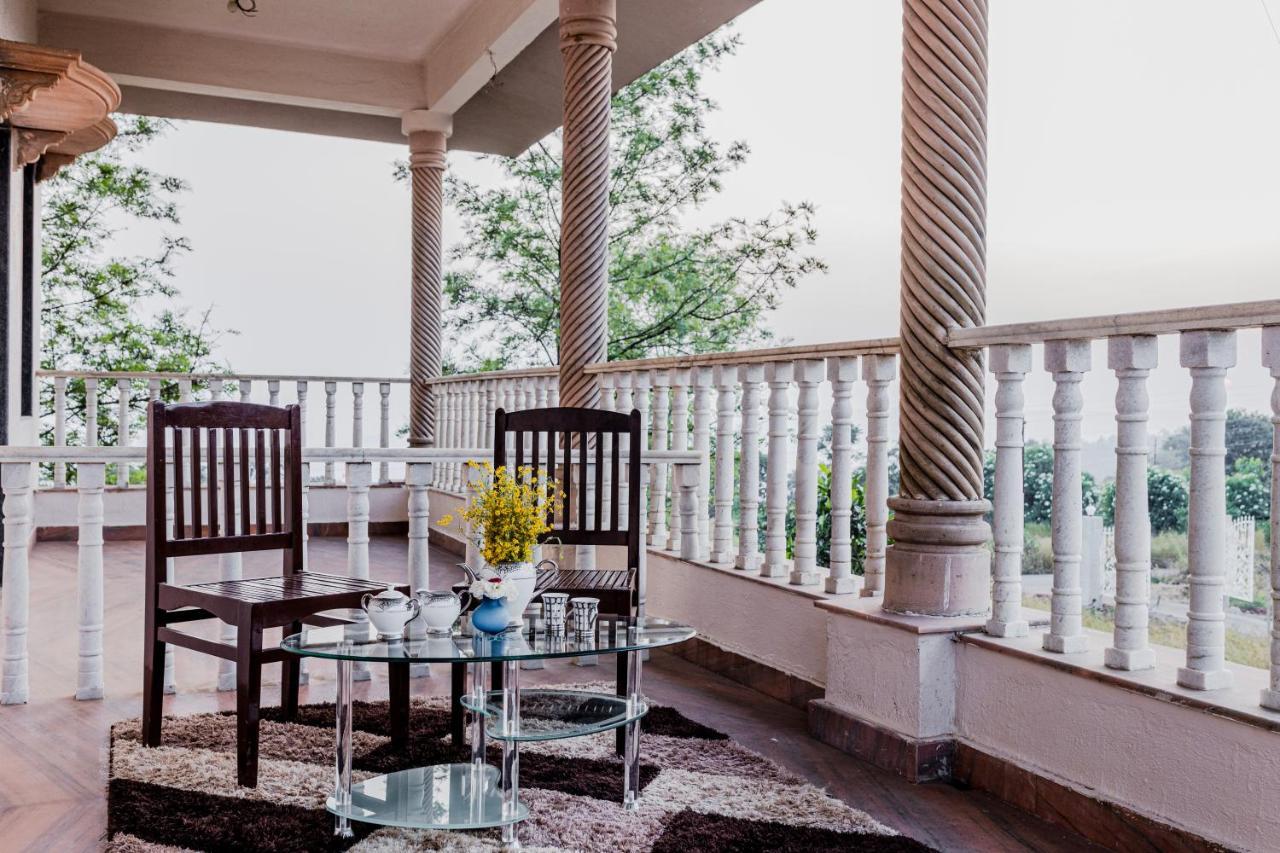 Resort Silver Galaxy