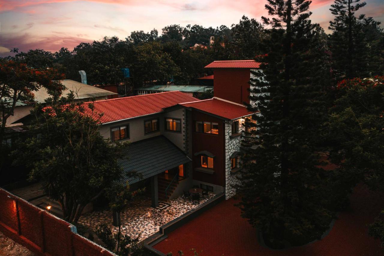 Villa Ama & Trails Dulwich Terrace, *
