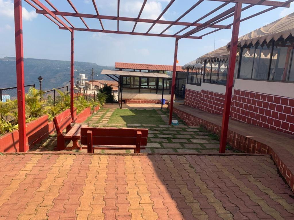 Exotica De Swiss 3* Panchgani