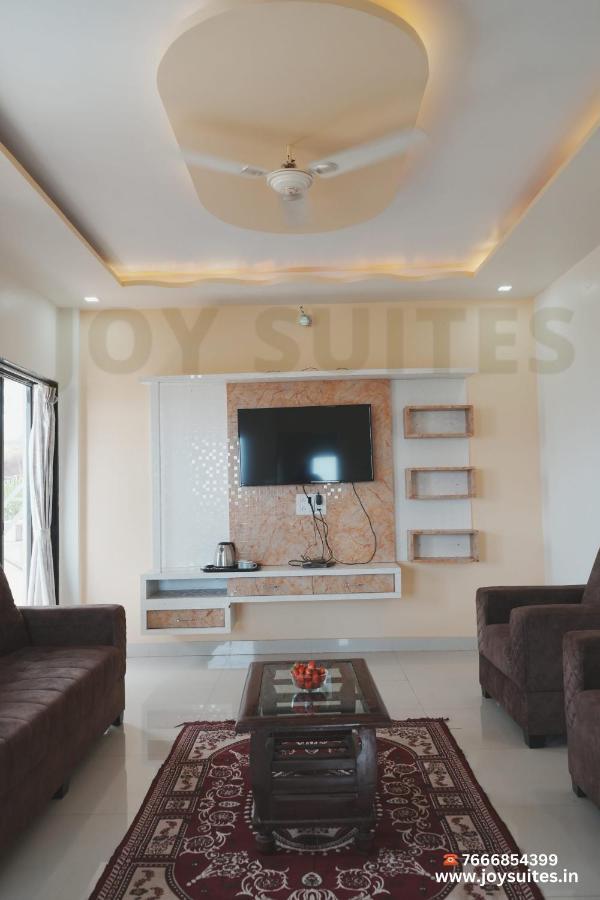 Mountain By Joy Suites Villa