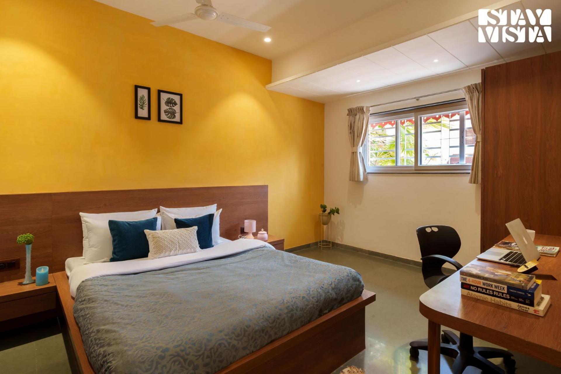 Stayvista's Dreamy Dale - Poolside Bliss With Lawn & Gazebo Villa Panchgani