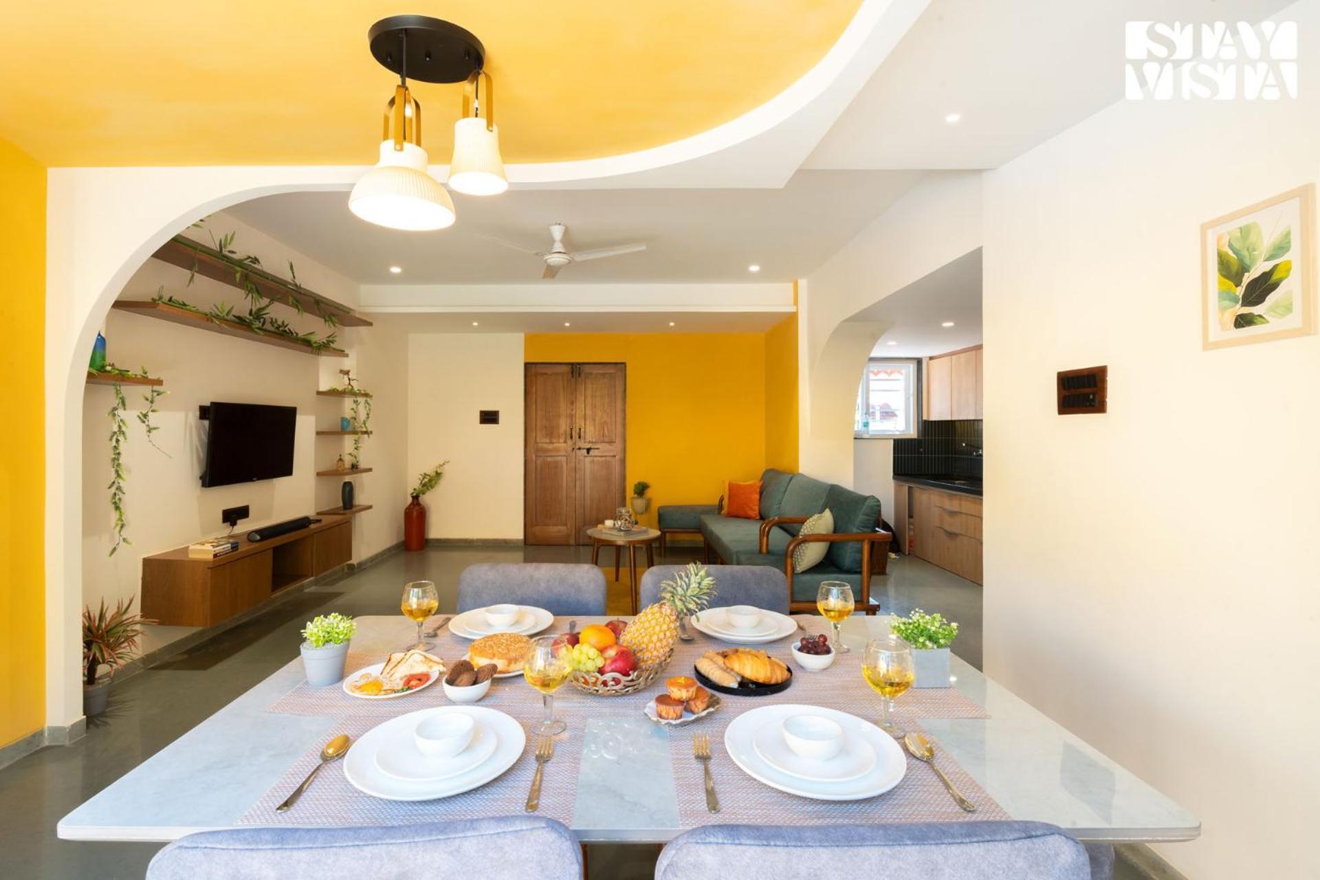Stayvista's Dreamy Dale - Poolside Bliss With Lawn & Gazebo Villa Panchgani