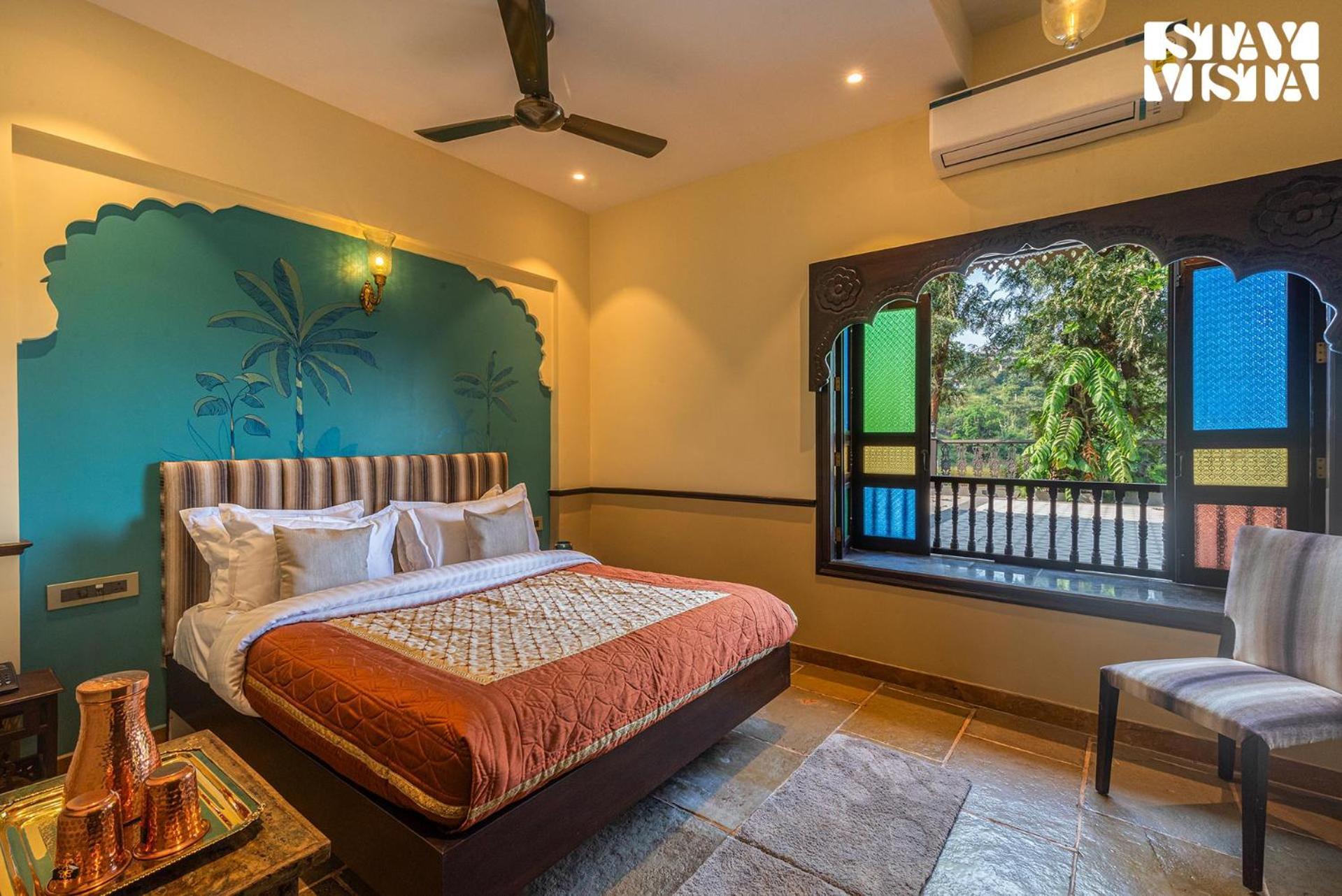 Stayvista's Sula Wada - The Legacy -valley View With Maharashtrian Wada Experience, Modern Amenities, Outdoor Swimming Pool, Indoor Activities * Panchgani