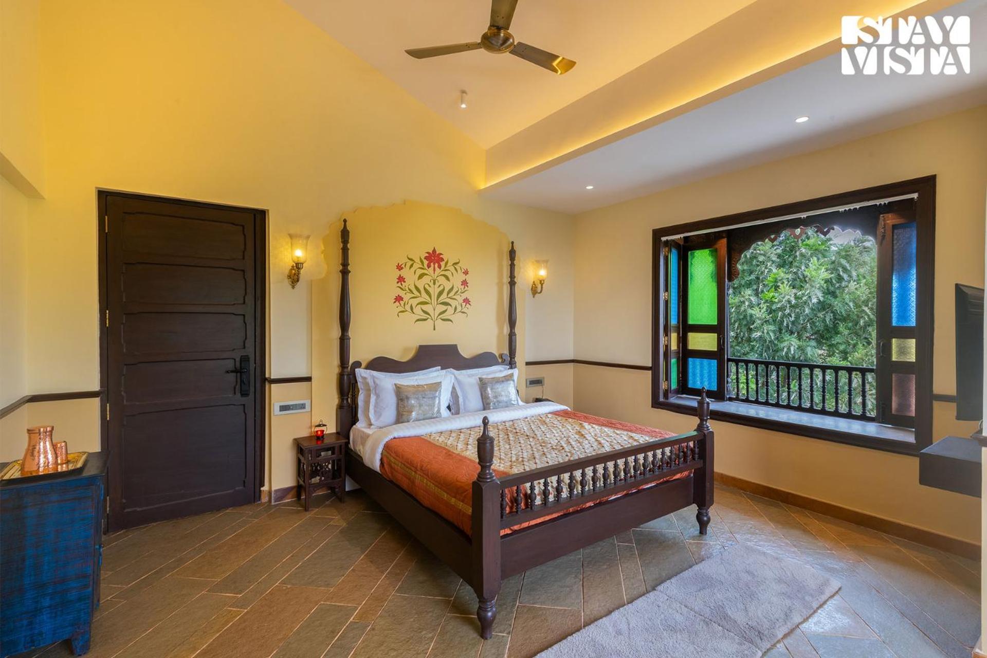 Stayvista's Sula Wada - The Legacy -valley View With Maharashtrian Wada Experience, Modern Amenities, Outdoor Swimming Pool, Indoor Activities * Panchgani