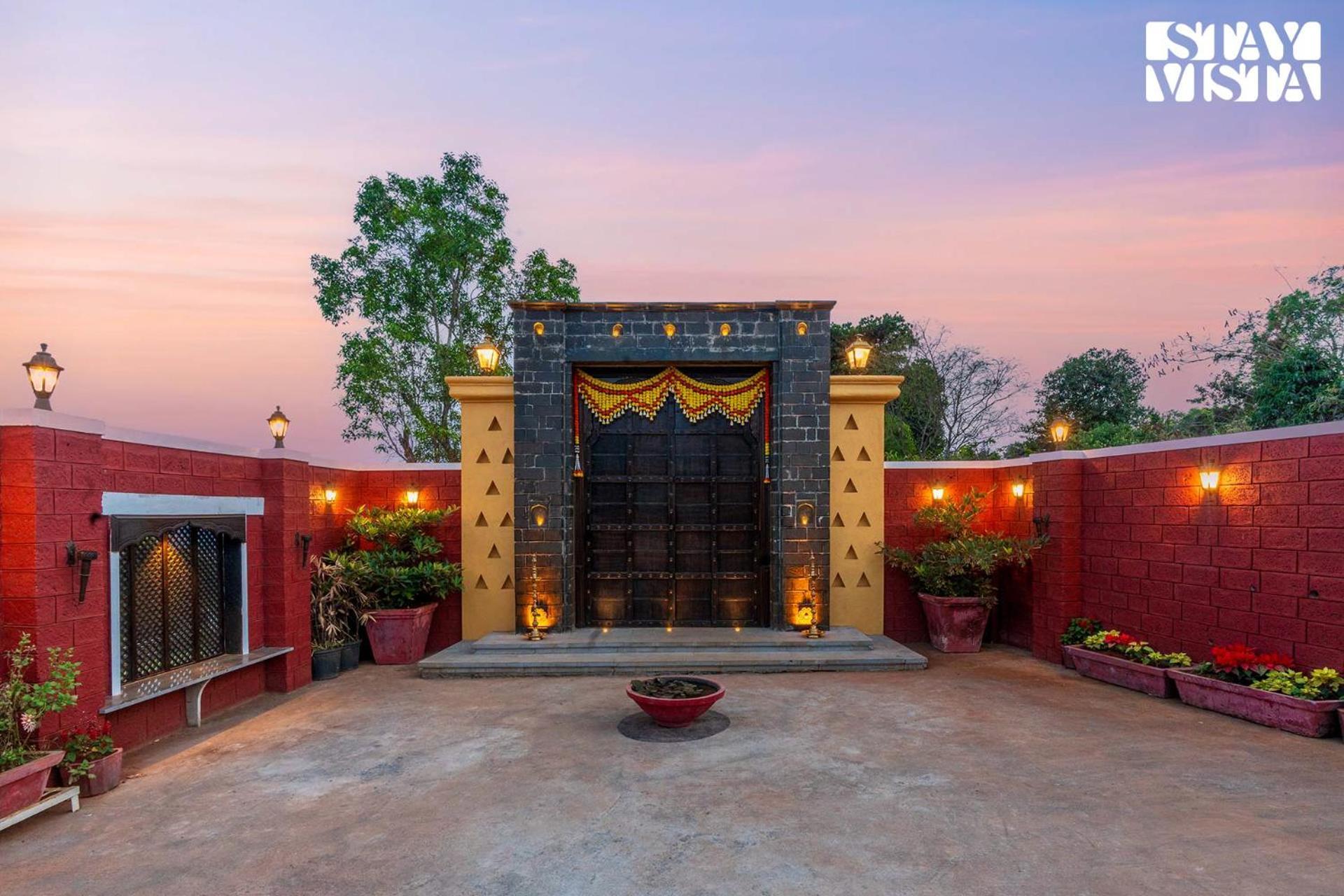 Stayvista's Sula Wada - The Legacy -valley View With Maharashtrian Wada Experience, Modern Amenities, Outdoor Swimming Pool, Indoor Activities *