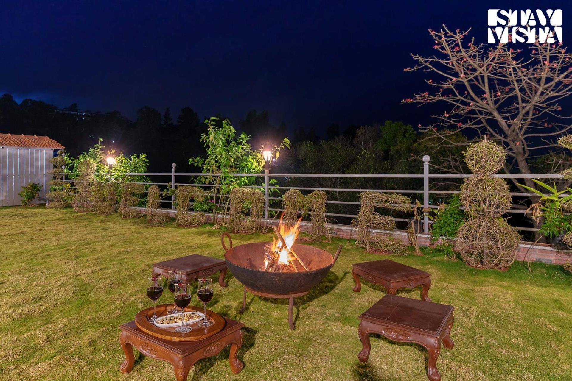 Villa Stayvista's Sula Wada - The Legacy -valley View With Maharashtrian Wada Experience, Modern Amenities, Outdoor Swimming Pool, Indoor Activities *