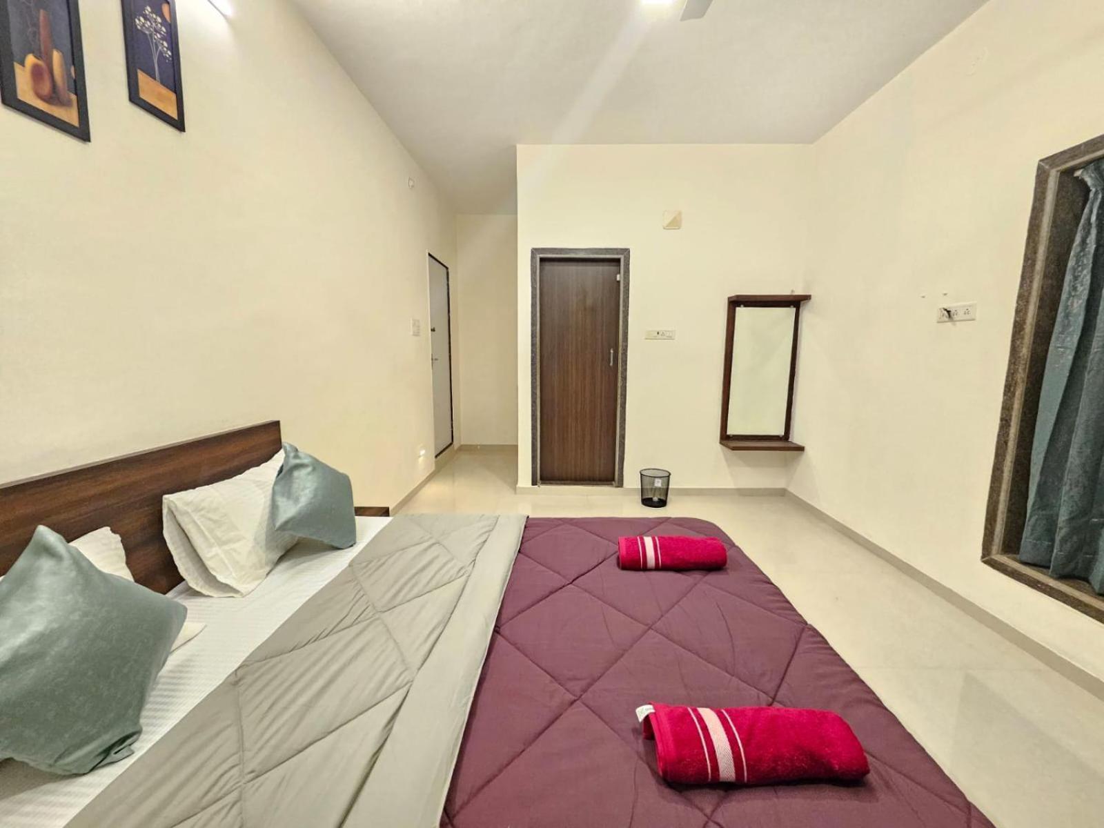 Seven With Swimming Pool Villa Panchgani